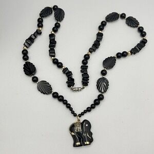 Vintage Carved Black Onyx Beads Leaves ELEPHANT Pendant Necklace Barrel Clasp